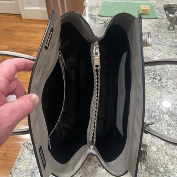 Prada Double Tote Beige - Picture 5 of 11